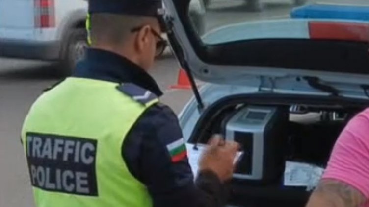 Спипаха двама дрогирани водачи във Варна през уикенда
