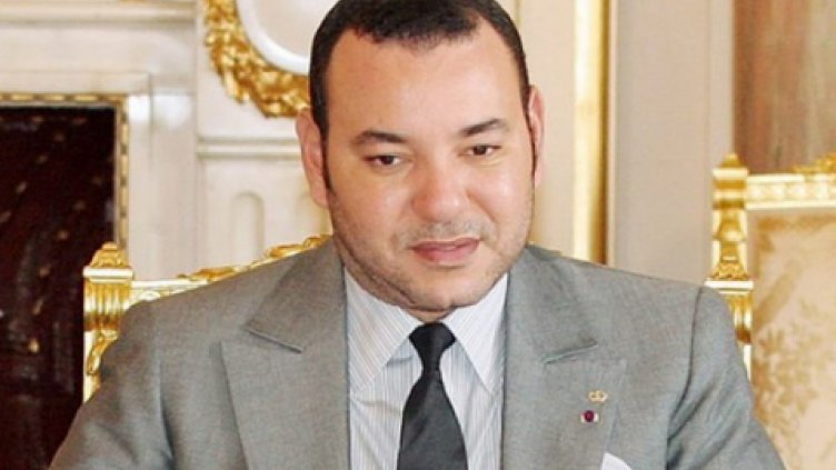 Арестуваха двама журналисти шантажирали крал