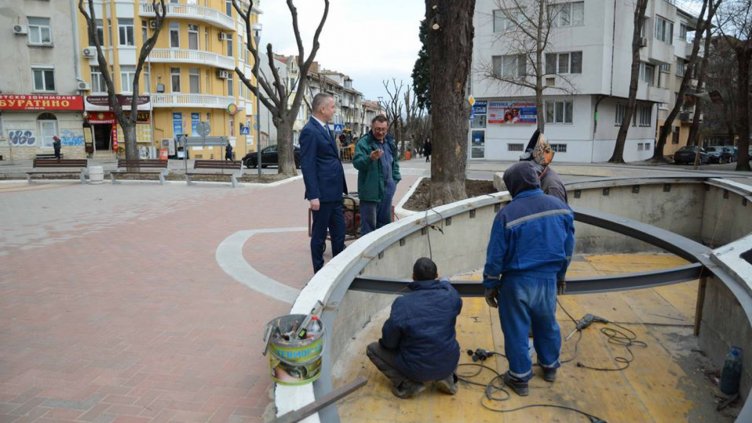 Иван Портних: Ще ремонтират "Михаил Колони" докато не си свършат качествено работата!