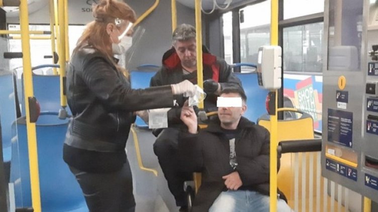 Варненските кондуктори остават в стачна готовност заради масовите съкращения