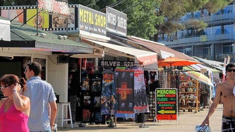 Иззеха стоки менте от търговци на Златните пясъци