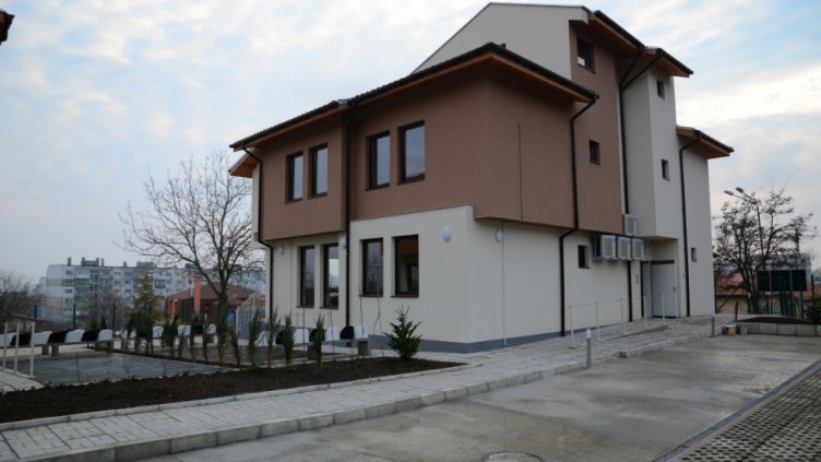 До две години във Варна създават два центъра за хора с деменция