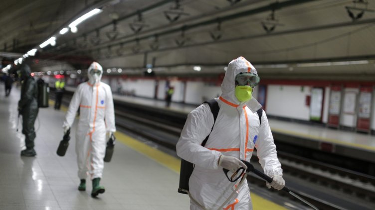 Испания удължи с две седмици извънредното си положение