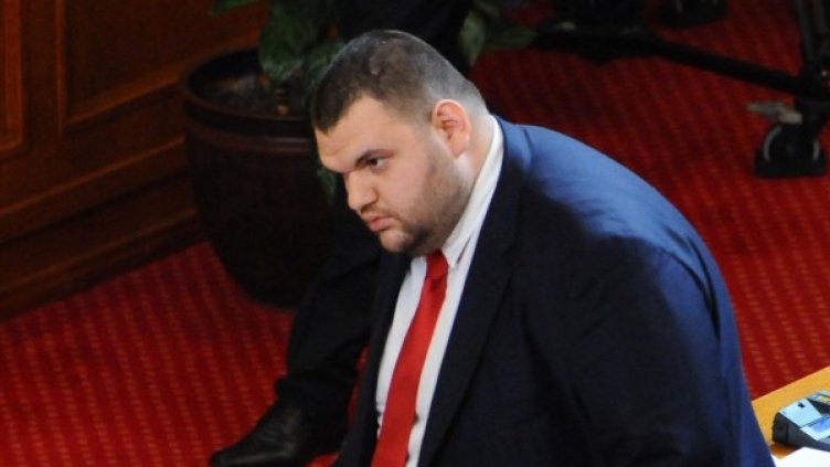 КС: Искането на президента по казуса "Пеевски" е недопустимо