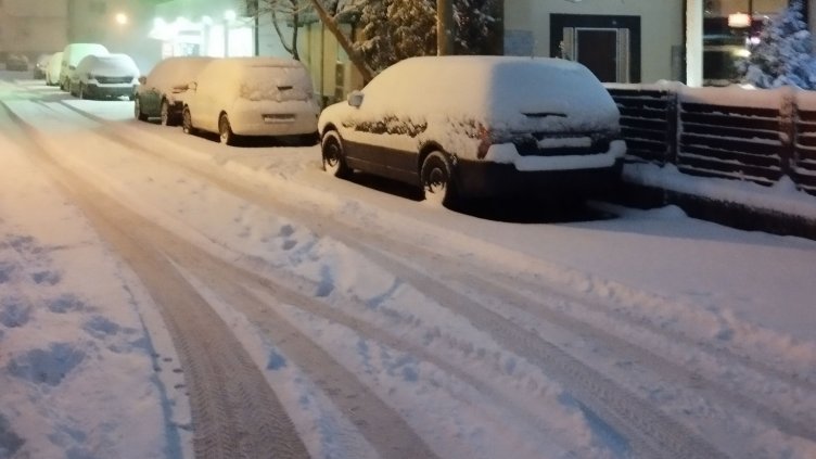 Февруарският сняг изненада Варна, въпреки прогнозите