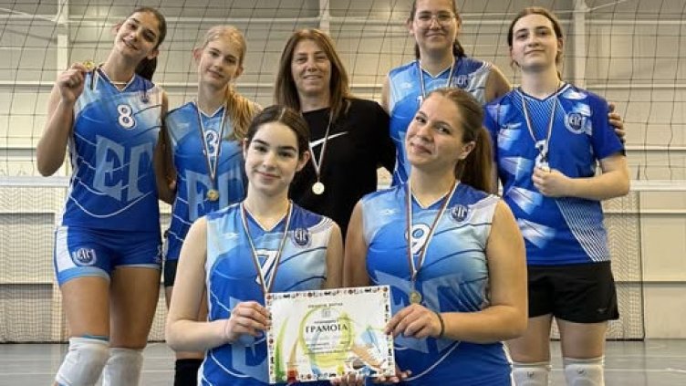 Девойките на I езикова са №1 на волейбол в "Ученическа Купа Варна 2025"