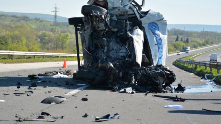 Полицай подал сигнала за тежката катастрофа, отнела два живота край Варна