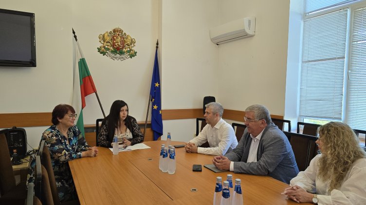 Областна администрация и Община Варна обсъдиха бъдещето на паметника на Почивка