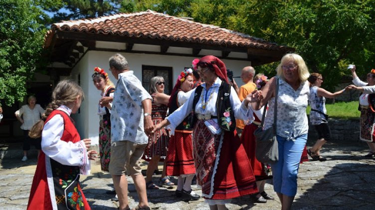 Близо 500 туристи са посетили Етнографската къща в Кипра 