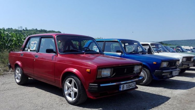 Заради новите еконорми: "Лади" и "Москвичи" първи остават "на трупчета"