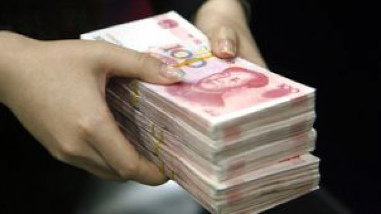 Китайските валутни резерви продължават да се топят