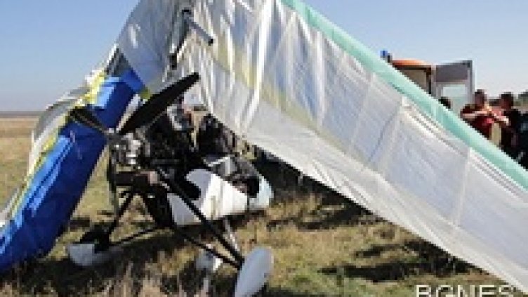 Делтапланер се блъсна в балон, пилотът е в болница