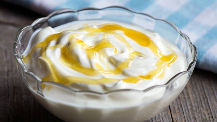 Домашен крем за левче премахва бръчките за три дни!