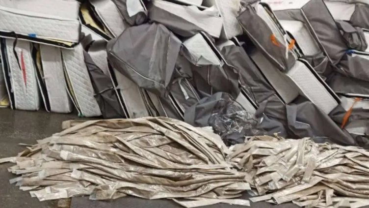 Заловените матраци с хероин са пътували от Иран за страна от ЕС