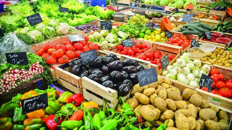 Шопската салата продължава да поевтинява