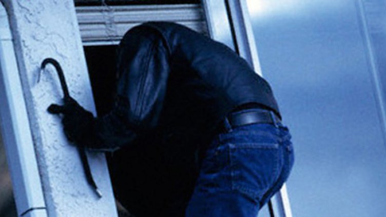 Осъдиха 24-годишен мъж, обрал апартамент в „Левски“