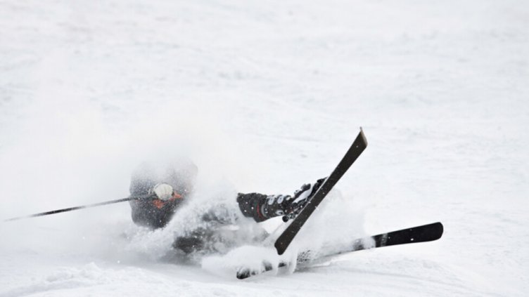Драма на Боровец – скиори се блъснаха, единият е с комоцио, другият… духна