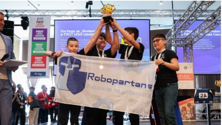 Варненски отбори с четири отличия от националното състезание по роботика