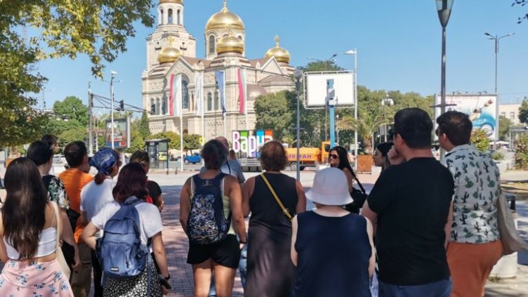 Пакетните почивки за британците у нас това лято поскъпват най-много в Европа