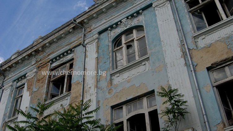 600 сгради - паметници на културата обследват във Варна