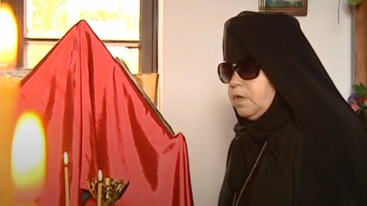 Монахиня издържа манастир с пенсия от 140 лева  