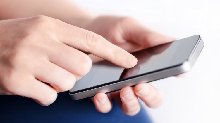 Пазарът на мобилни апарати в България е изправен пред големи промени