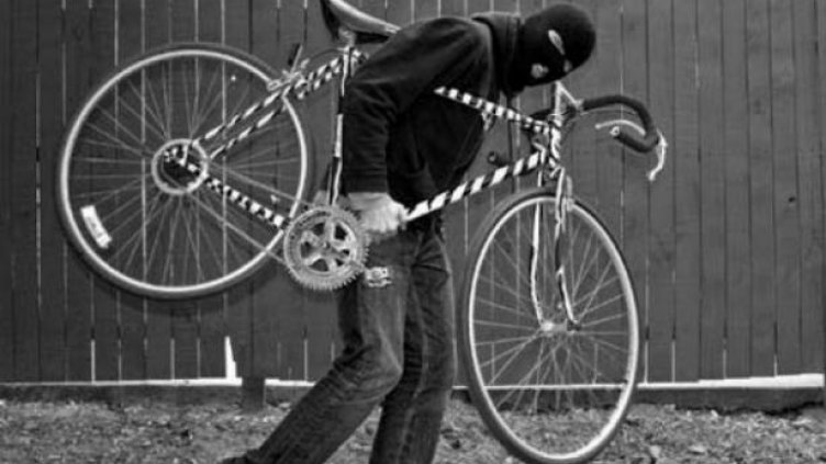 Задигнаха велосипед от гараж във Варна