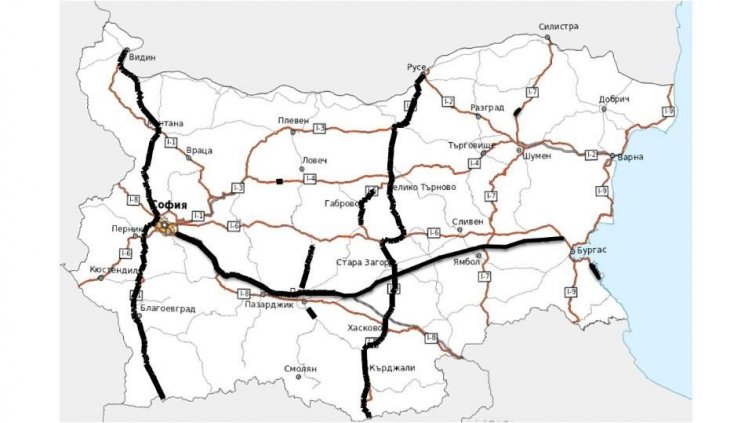 За 3 години – 108 жертви на "Тракия". Кои са родните пътища убийци?