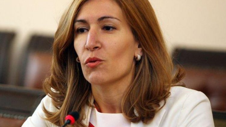 Ангелкова не вижда напрежение в кабинета, важен бил диалогът