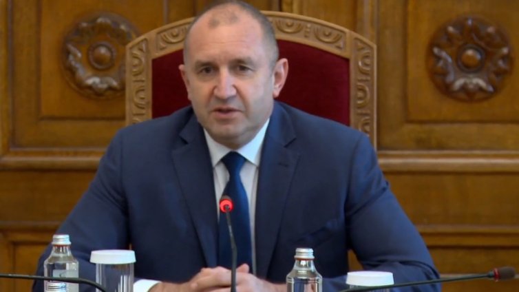 Президентът: Разпускането на парламента е въпрос на дни (ВИДЕО)