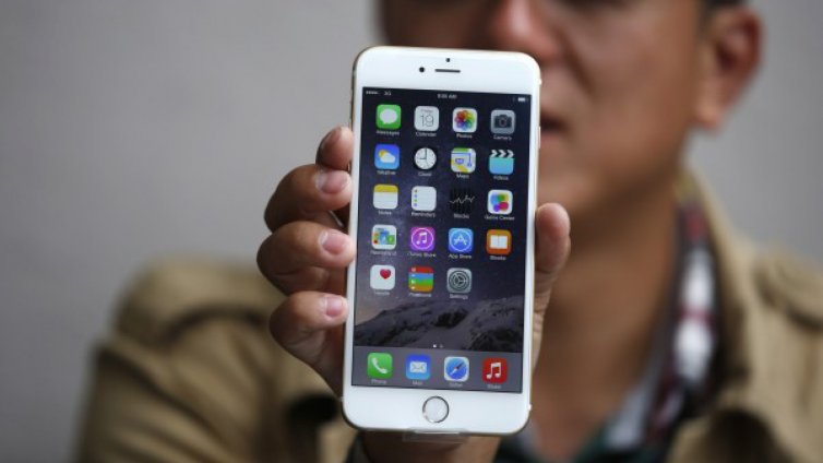 Apple изтегля дефектна партида iPhone 6 Plus