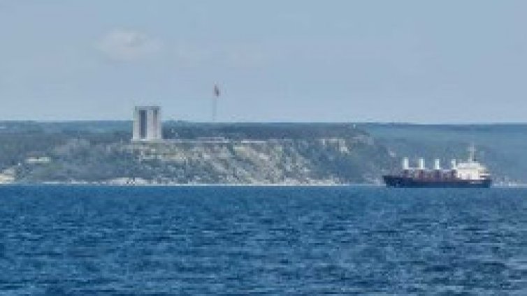 На път за дома: НИК 421 навлезе в Дарданелите