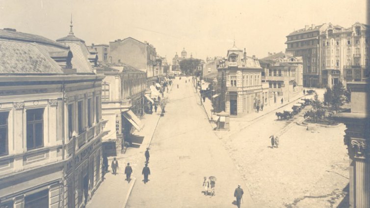 Непознатата история: Тротоарите в морската столица