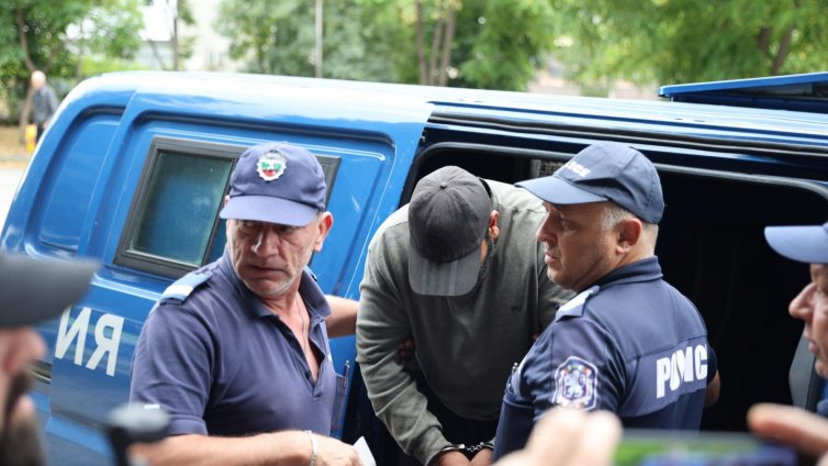  Асен Симеонов, отвлякъл Наталия, остава в ареста