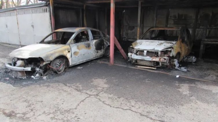 Драснаха клечката на 2 коли в Русе