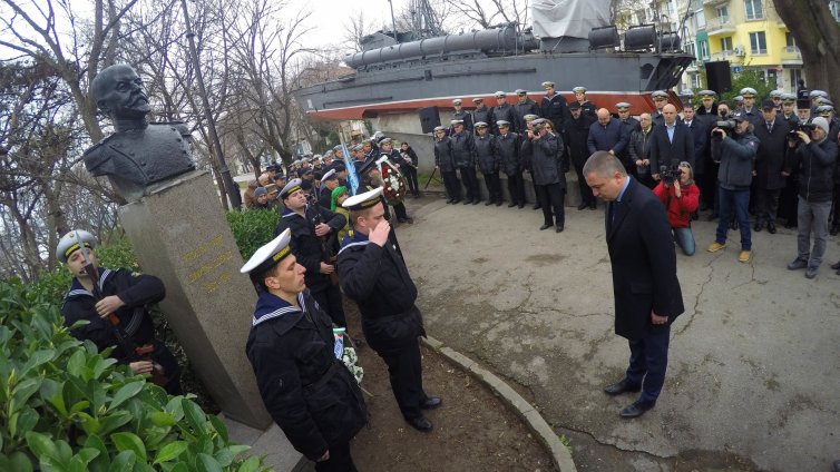 150 г. от рождението на Капитан I ранг Димитър Добрев отбелязаха военните моряци