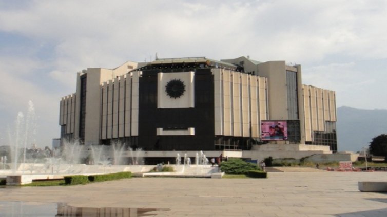 Книжата от балотажа ще се приемат в зала 1 на НДК