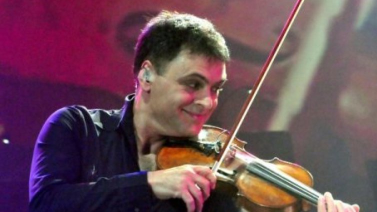 Васко Василев – една цигулка и 12 000 души