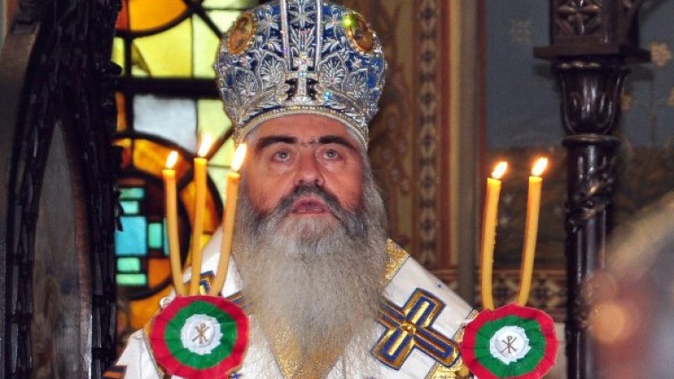 Отслужват заупокойна литургия за 11 години от кончината на митрополит Кирил