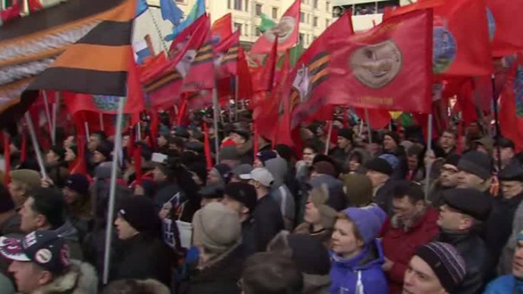 "Антимайдан" събра 50 000 в Москва