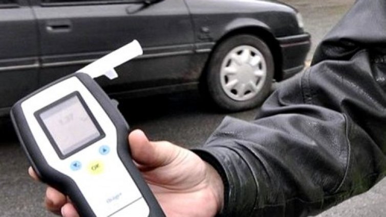 Спипаха солидно почерпен водач зад волана във Варна