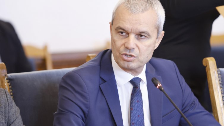 Костадинов за Лагард: Знаете ли, че е осъдена за корупция в особено големи размери? 