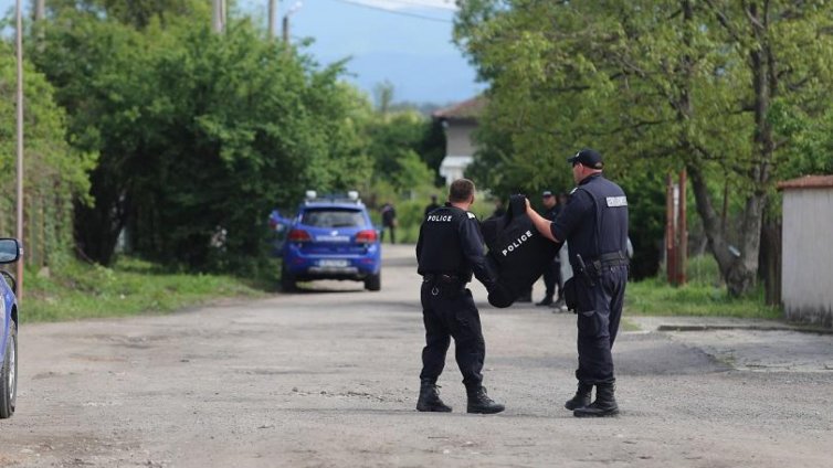 Живот под полицейска защита: Сестрата на убитата жена в Костенец