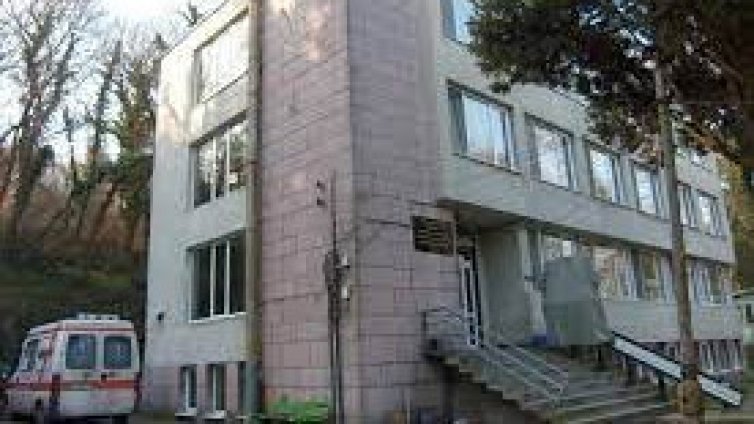 Тубдиспансерът затвори! Болните с туберкулоза са по домовете си