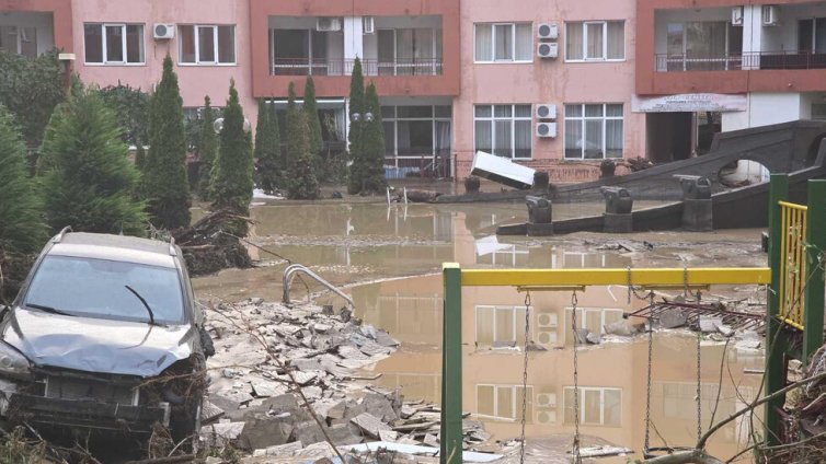 МЗ с препоръки за водата и храната в районите с наводнения