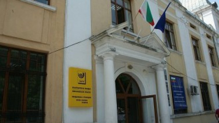 Варненски митничари задържаха детски стоки менте