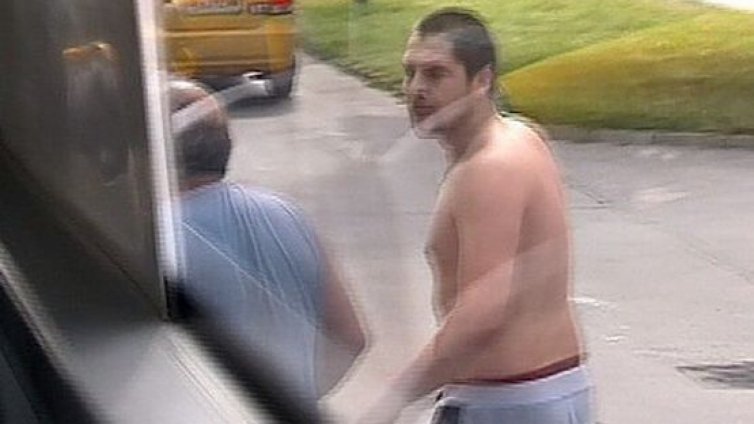 Нападнаха градски автобус в Пловдив