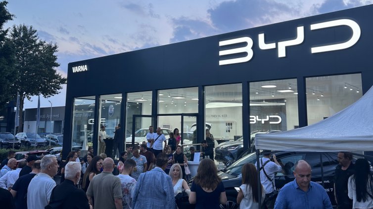 Авто Юнион откри новия шоурум на BYD във Варна със зрелищно събитие