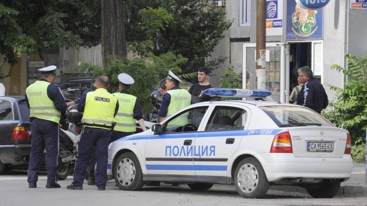Изоставен куфар вдигна на крак полицията в София