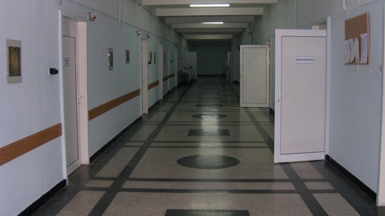 Бебе на годинка почина след усложнения от вирус  
